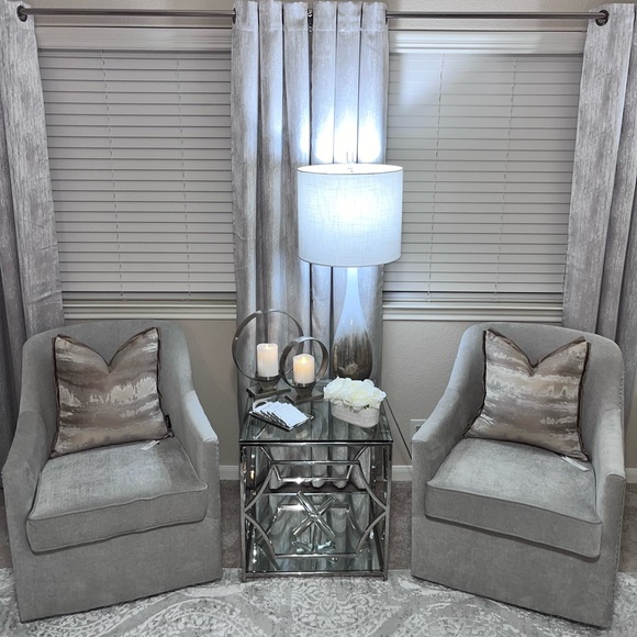 1-NWT CELEBRITY HOME MARBLED DECORATIVE PILLOWS (Read description for details) - Picture 8 of 17